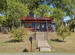 1116 W Jefferson St, Waxahachie, TX 75165
