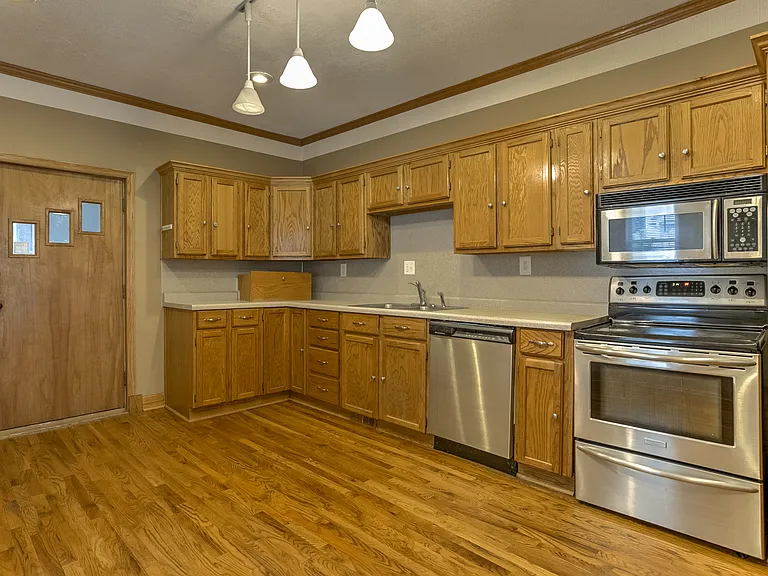 1410 Park Wild Ave — Photo 5