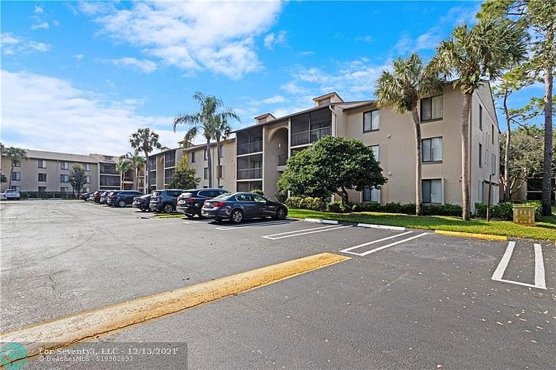 1st image of 208 Foxtail Dr APT B2
