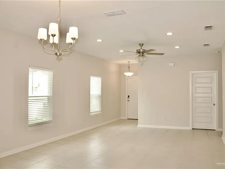 3800 Westway Ave — Photo 5