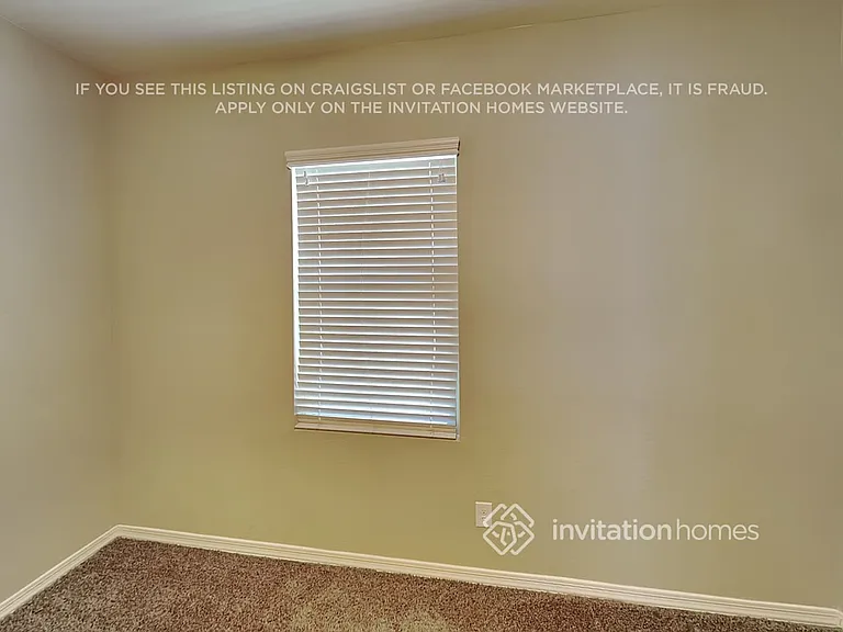 2702 E Omega Dr — Photo 12