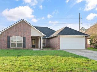 10942 Woodhaven Dr, Denham Springs, LA 70726