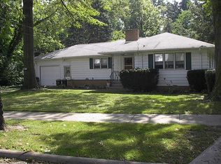 4596 Anderson Rd, South Euclid, OH 44121