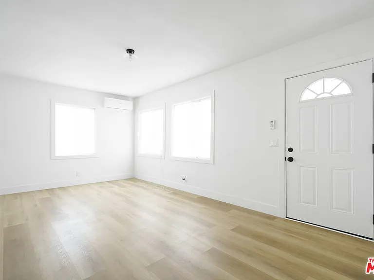 4555 Acacia Ave — Photo 7