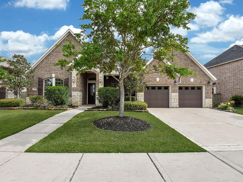 1st image of 28319 Green Forest Bluff Trl