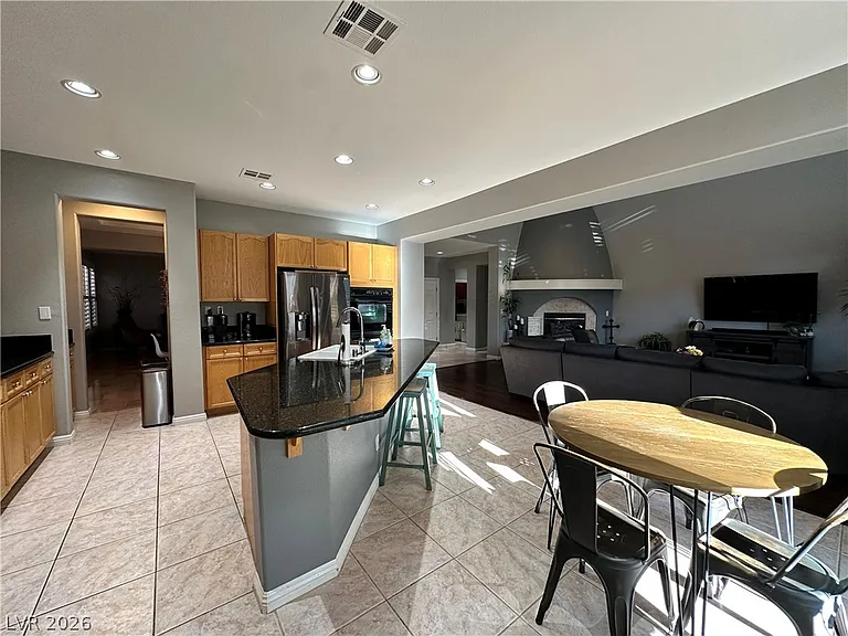 1211 Martini Dr — Photo 18