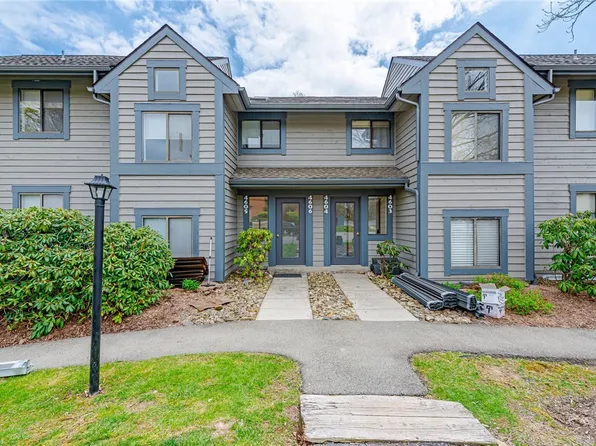 4606 Swiss Mountain Dr, Champion, PA 15622