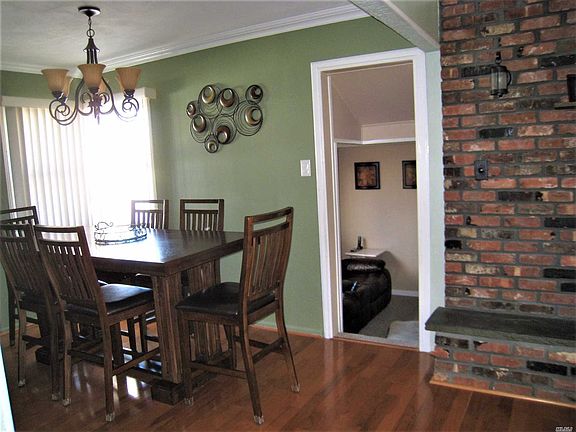 4th image of 245 N Hickory St