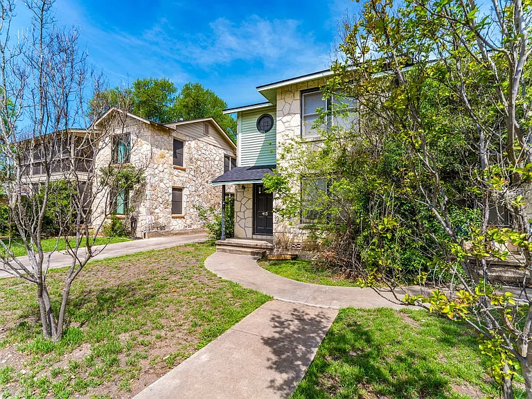 415 Bryn Mawr Dr — Photo 3
