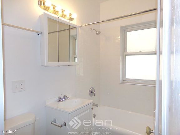 4th image of 6530 N Lakewood Ave APT 2