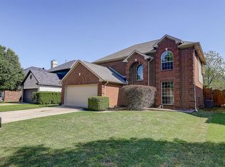 1809 Hunters Ridge Dr, Grapevine, TX 76051