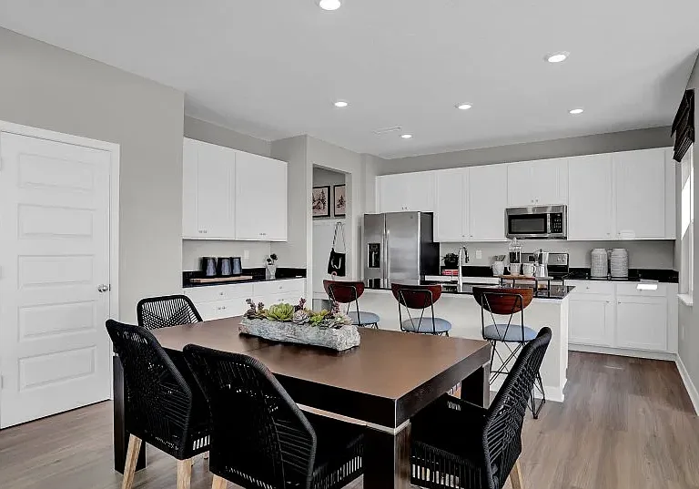 1127 Marston Ln — Photo 14