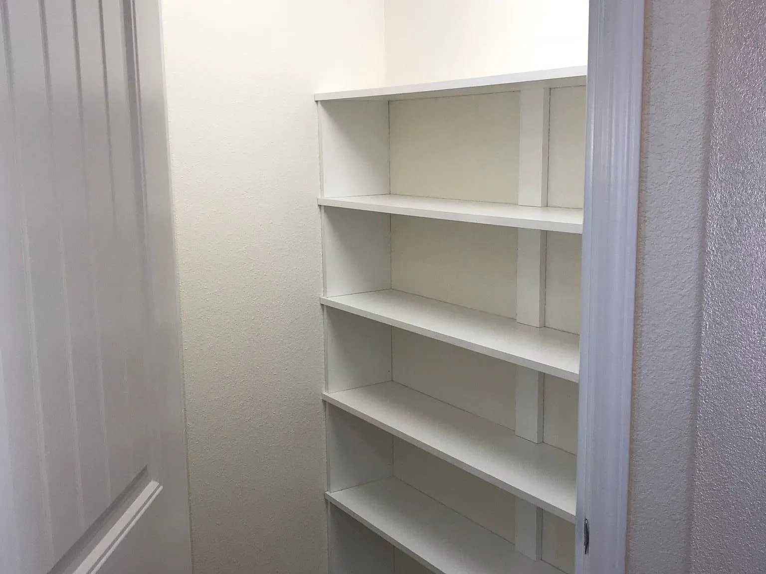 2 bed, 1150 sqft, $1,400 — Photo 3