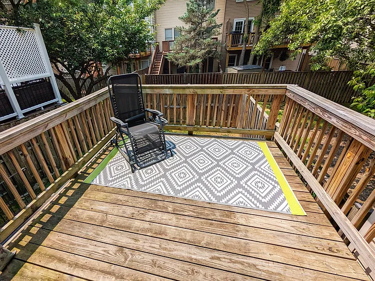 5240 Earles Ct — Photo 11