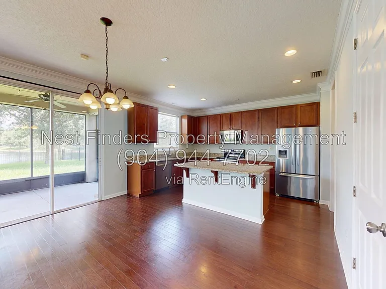 112 Woodfield Ln — Photo 6