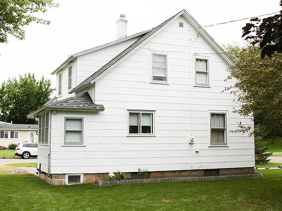 4th image of 551 W Water St