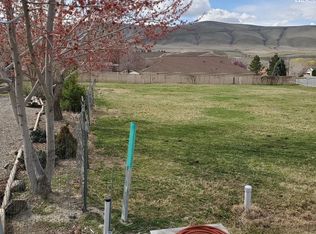 1211 Dale Ave, Benton City, WA 99320