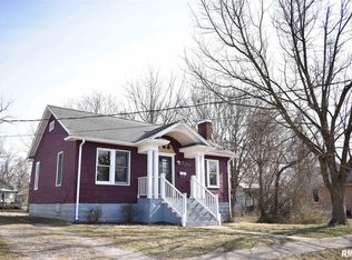 720 S 19th St, Mount Vernon, IL 62864