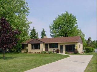 3097 Wheeler Rd, Bay City, MI 48706