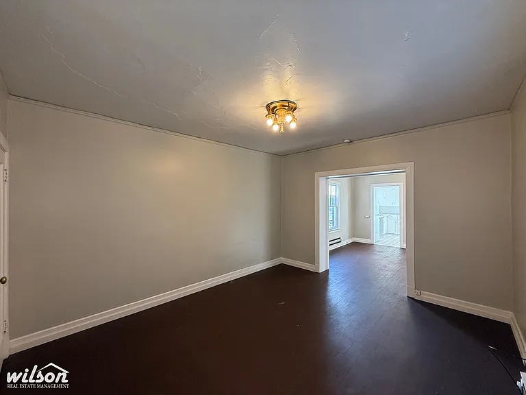 115 N Naches Ave — Photo 3
