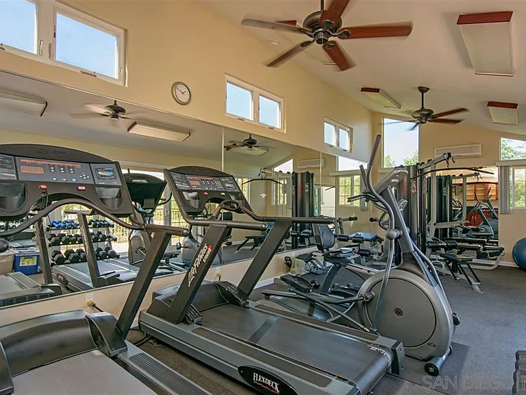 5404 Balboa Arms Dr #460 — Photo 14