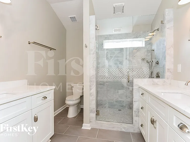 307 White Oak Way — Photo 14