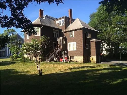 27 W Park Pl #2F Photo 1
