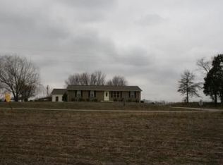 8275 Old Palmyra Rd, Hopkinsville, KY 42240