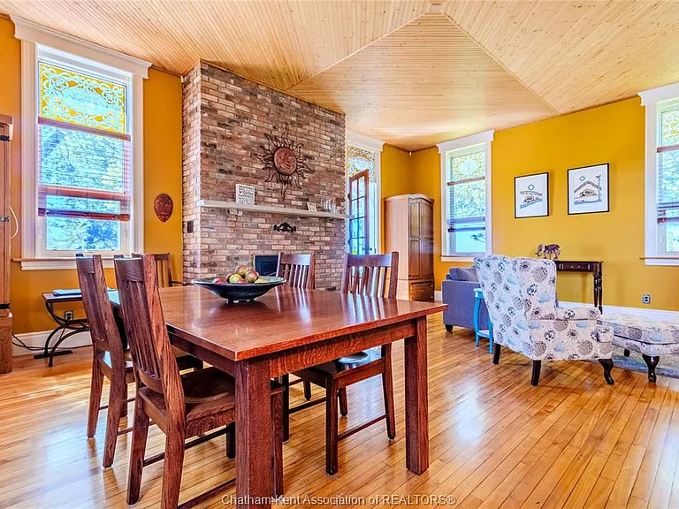 6630 Talbot Trl — Photo 11