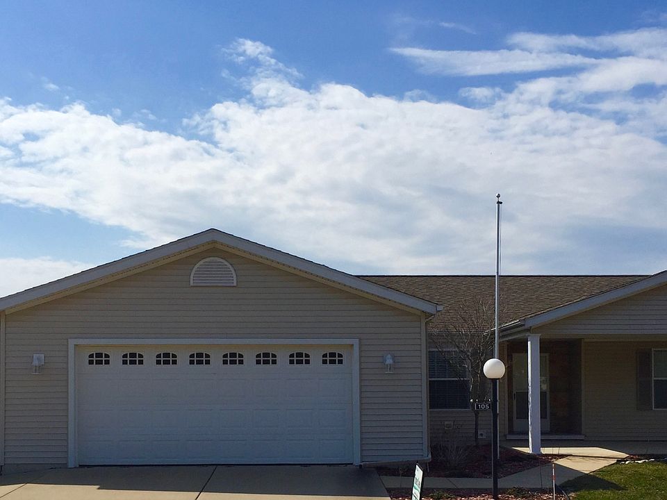 oversized garage/corner lot
