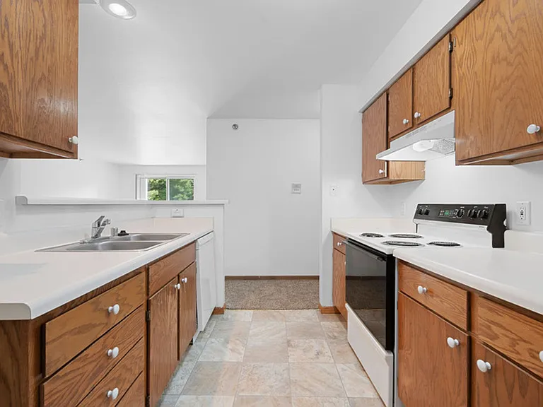 City View Apartments — Photo 4