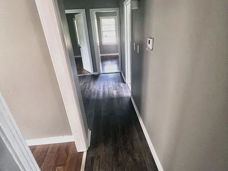 368 Leron Ave — Photo 9