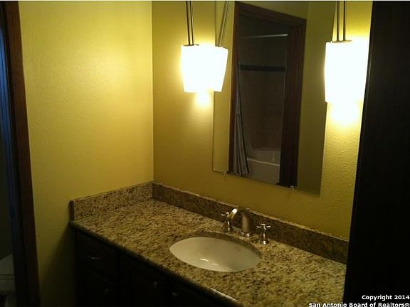 3rd image of 214 E Travis St