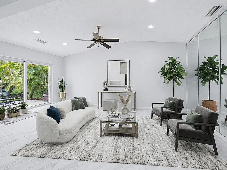 5284 Breadfruit Cir — Photo 4