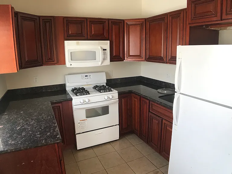 619-n-34th-st-3-26