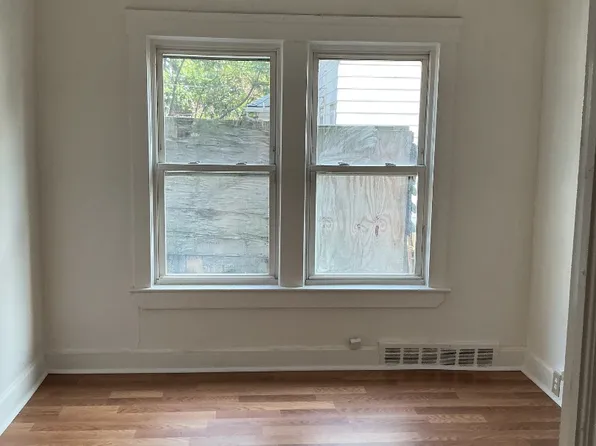 906 E 76th St Unit 1, Cleveland, OH 44103