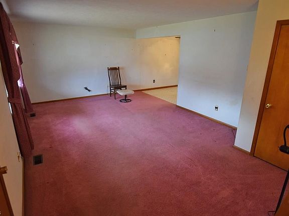 5th image of 1466 E 332nd St