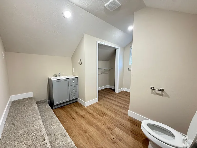 325 W Tyndal St — Photo 23