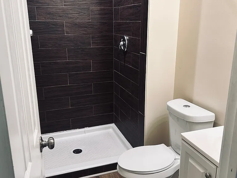 196 Dixboro Dr — Photo 15