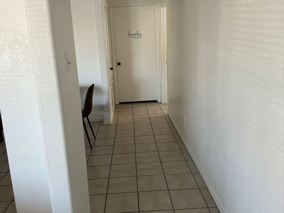 1st image of 7645 Oak Chase