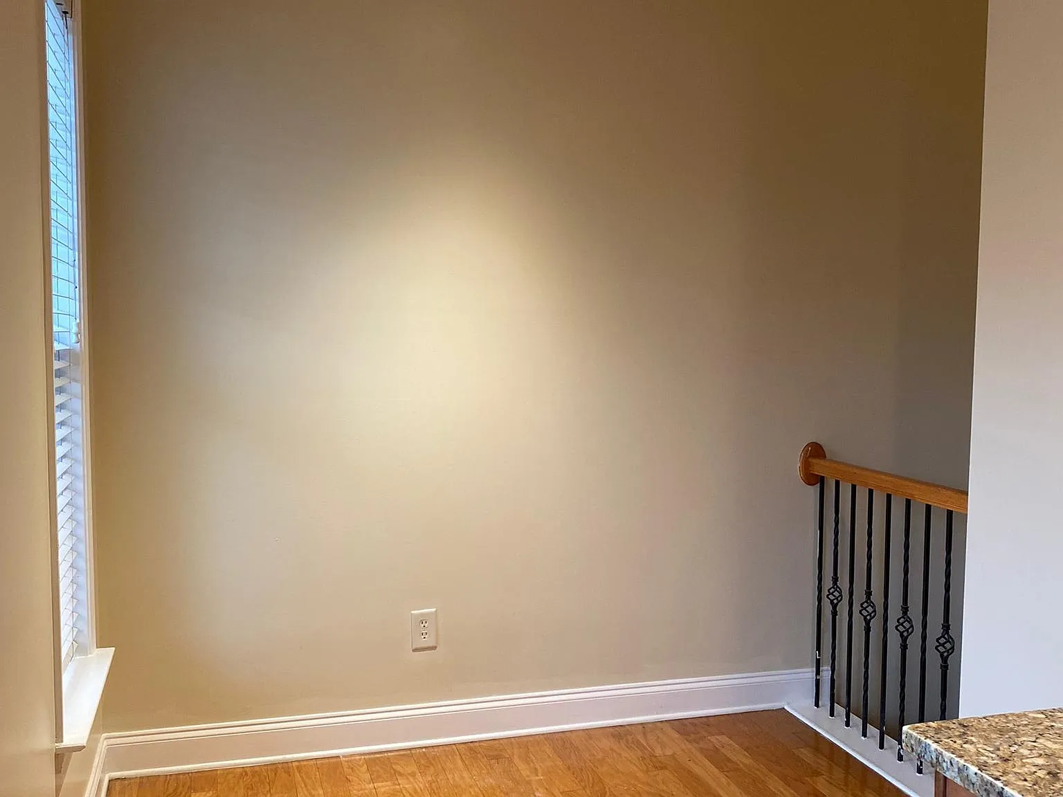 3 bed, 3.5 bath, 1600 sqft, $3,200 — Photo 4