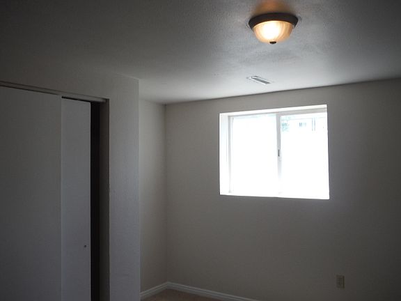 4th image of 7242 W Gardenia Ave