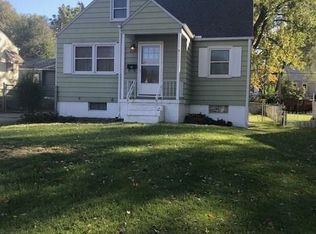 6131 Pinkney St, Omaha, NE 68104