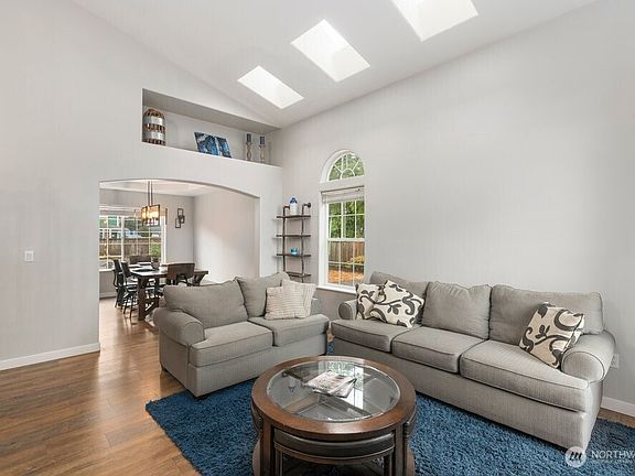 3rd image of 18811 46th Avenue NE