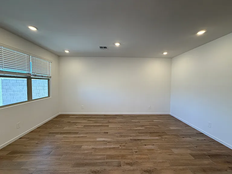 15887 W Cottontail Ln — Photo 31