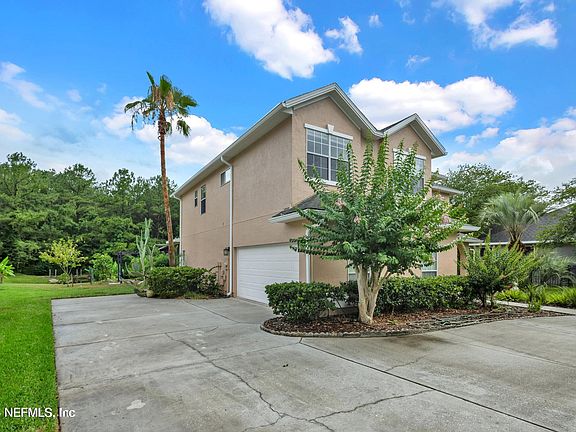 3rd image of 7806 CHIPWOOD Lane