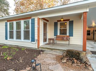 414 Charter St, Columbus, TX 78934