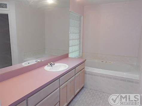 5th image of 2807 Starmount Ln