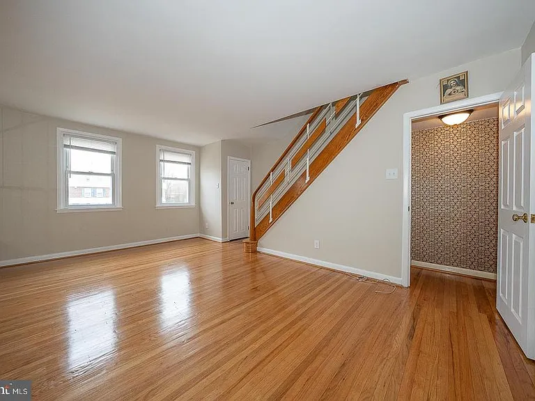 130 Ivy Ct — Photo 18