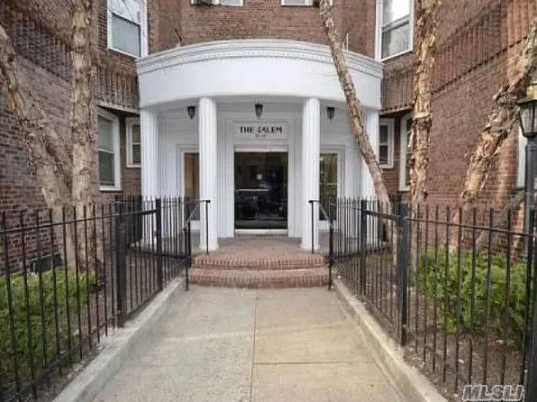 7215 37th Ave APT 3H, Flushing, NY 11372
